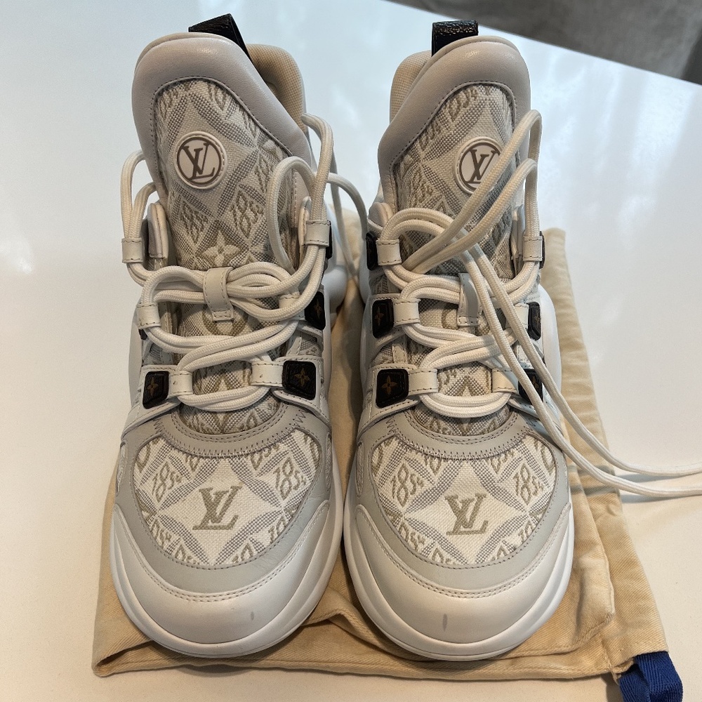 ✨ Louis Vuitton White Monogram Chunky Sneakers – Size 39 (US 9) ✨